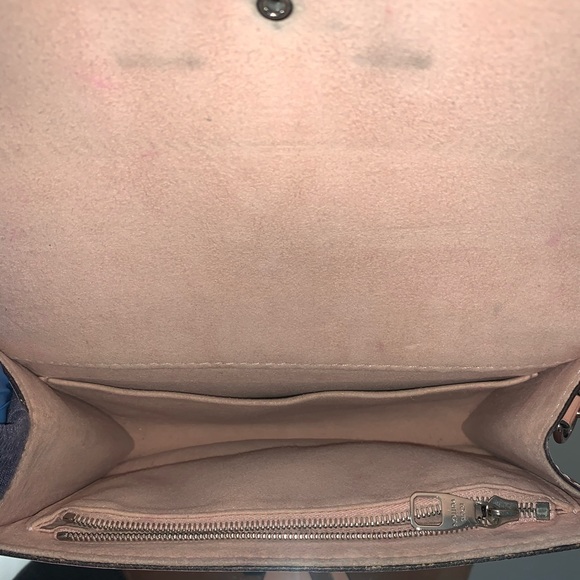 LOUIS VUITTON Epi Louise PM Strap Rose Clair - Picture 6 of 7